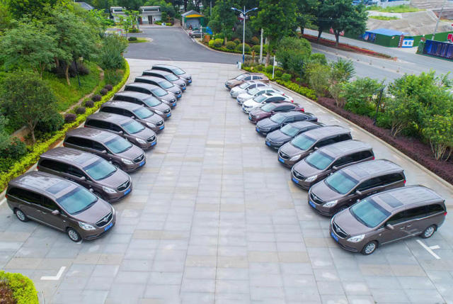 小車
